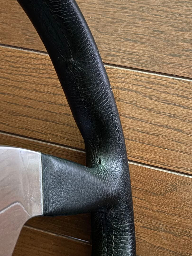 MOMOステアリング　たぶんベローチェだったと思います。