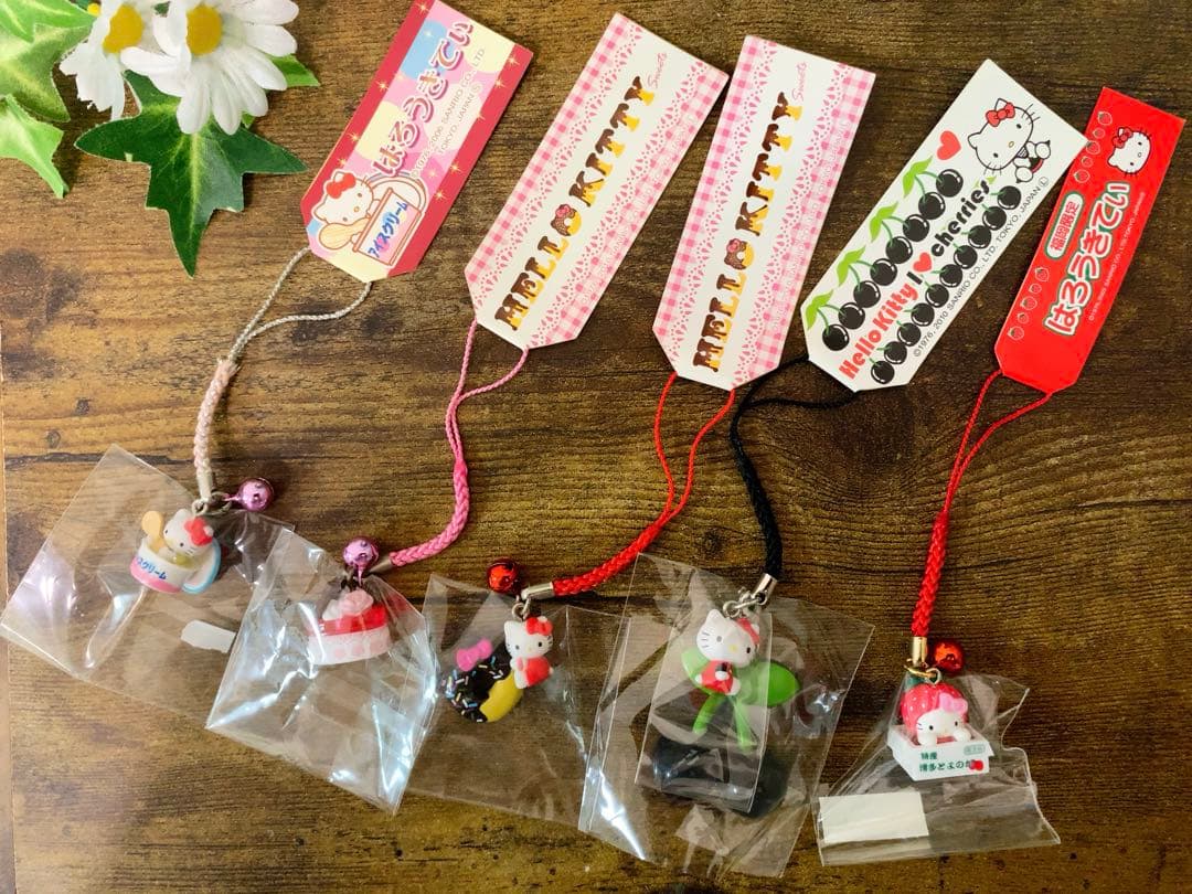 へ*可様 【希少】ご当地キティ　根付　ストラップ　入手困難　激レア多数　⭐︎まと