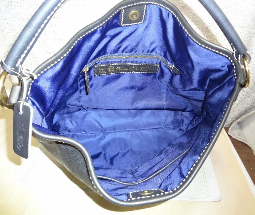 ニッシー【美品】Felisi 　フェリージ　14-8　レザー　バッグ　黒