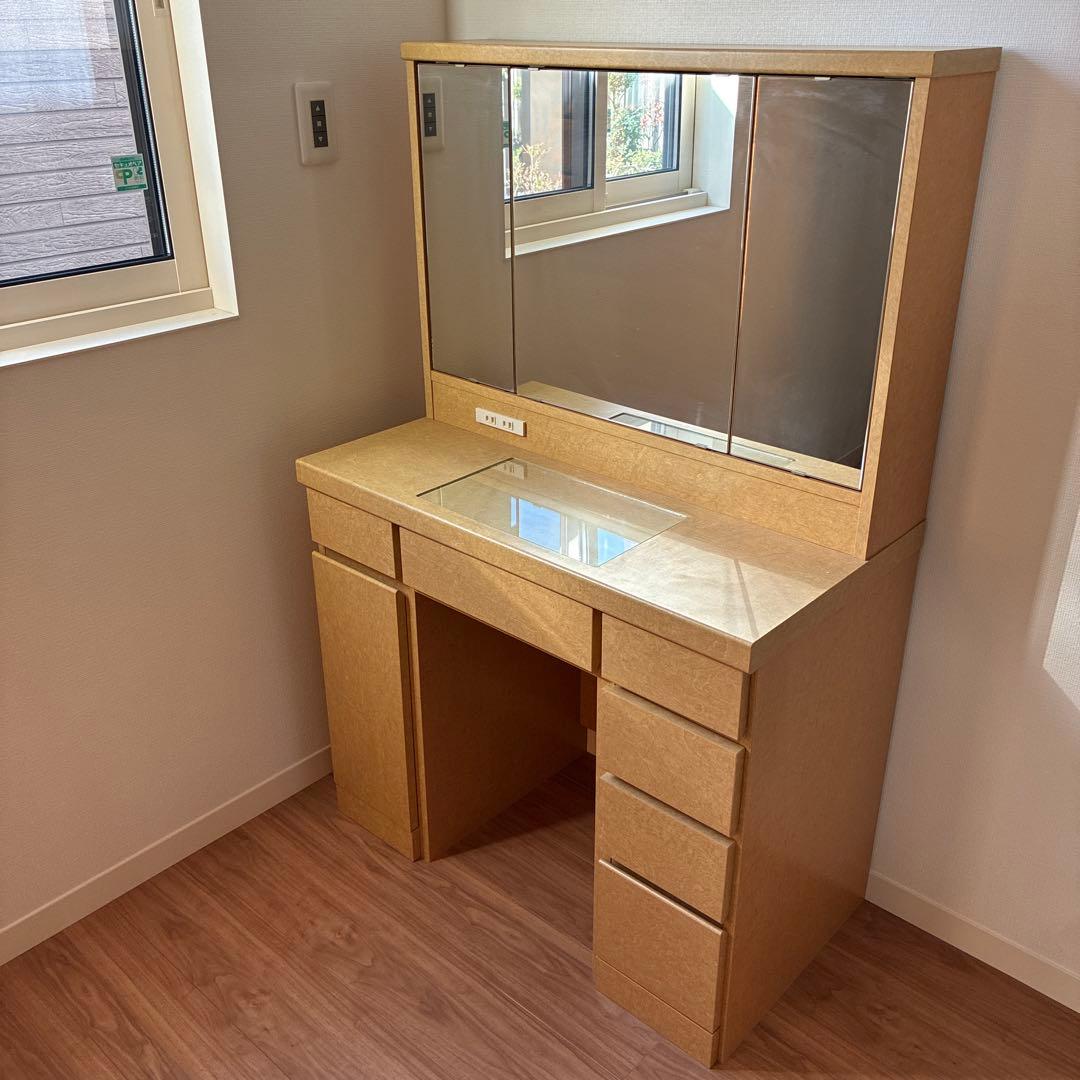 ドレッサー　鏡台　化粧台　三面鏡　コンセント付き　鏡