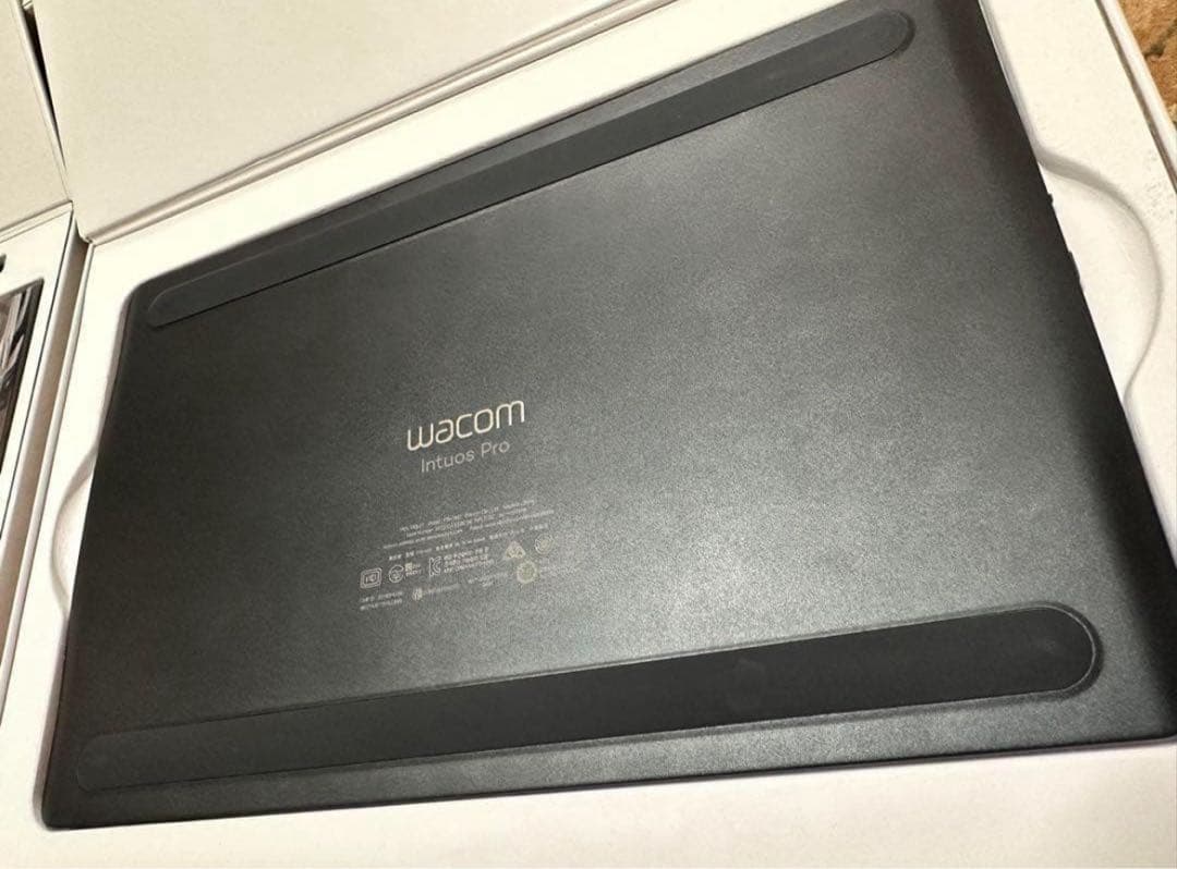 Wacom Intuos Pro Paper Edition 本体