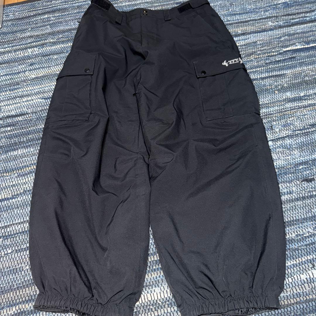 NOMADIK777スノーボードパンツM sizeブラック