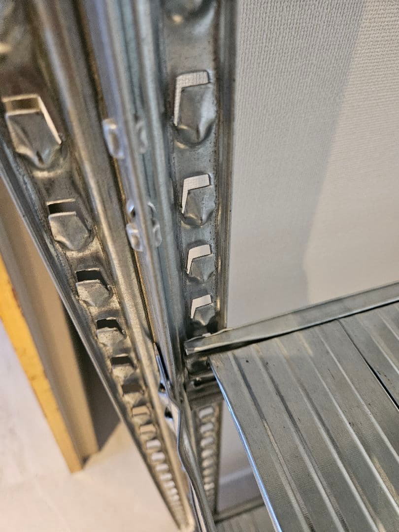 【直接引き取り歓迎】メタルシステム　3段スチールラック キャスター付き