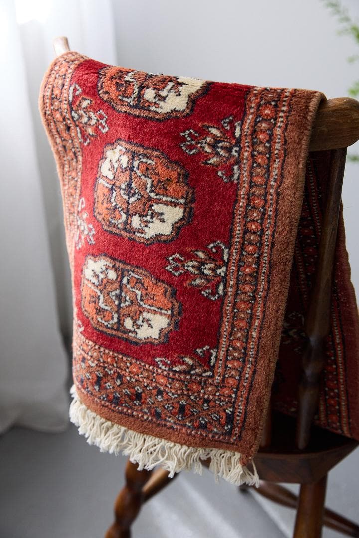 ヴィンテージラグ　トライバルラグ　パキスタン（95×33cm）赤　茶　オレンジ