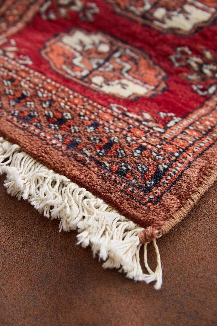 ヴィンテージラグ　トライバルラグ　パキスタン（95×33cm）赤　茶　オレンジ
