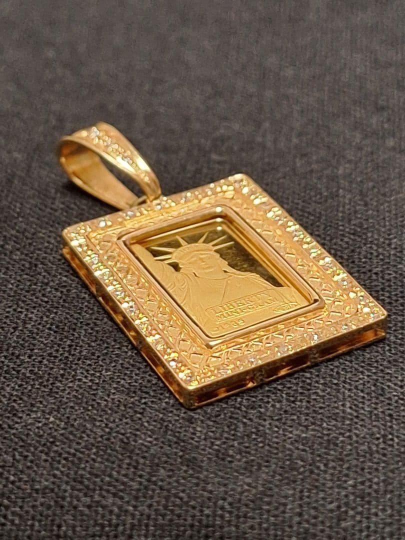 ペンダントトップ k18　自由の女神 希少デザイン