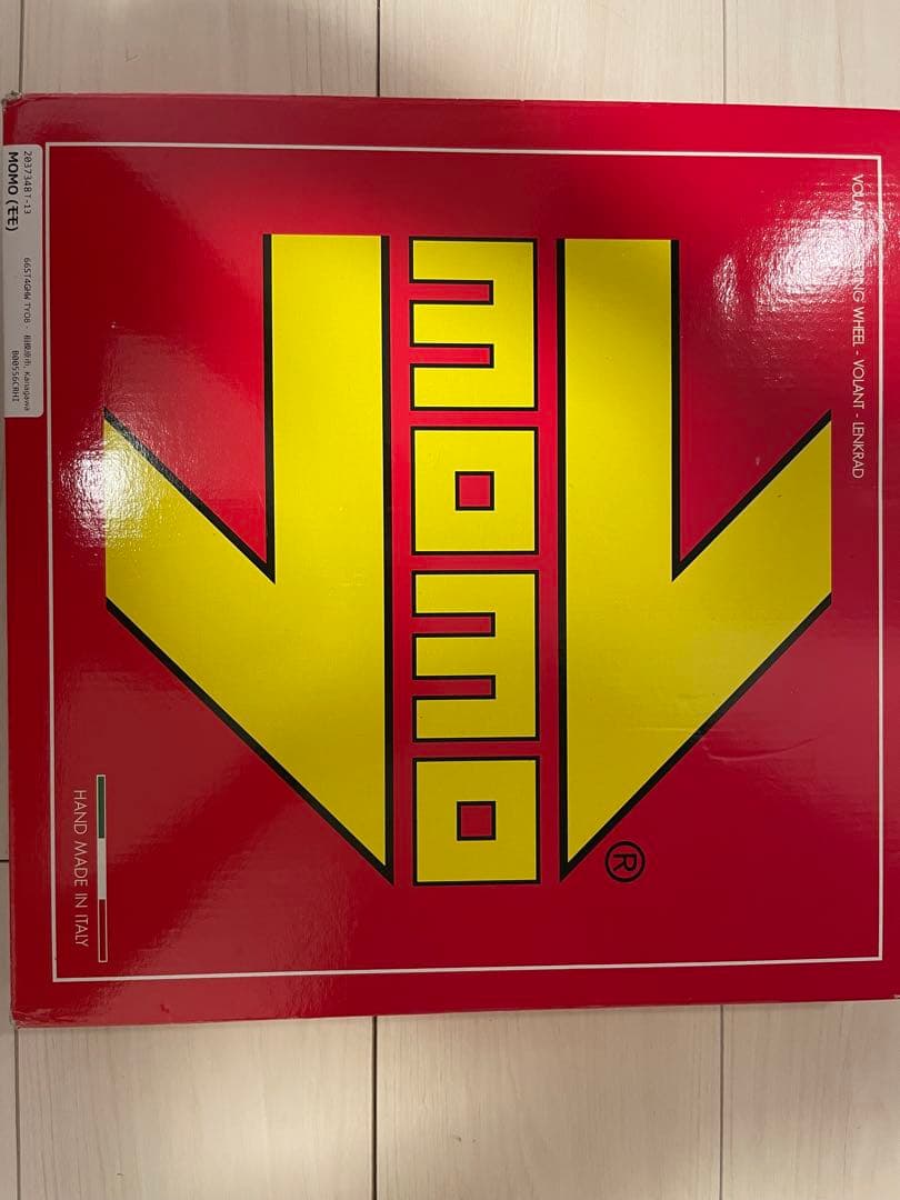 momo ステアリング チューナー 320mm