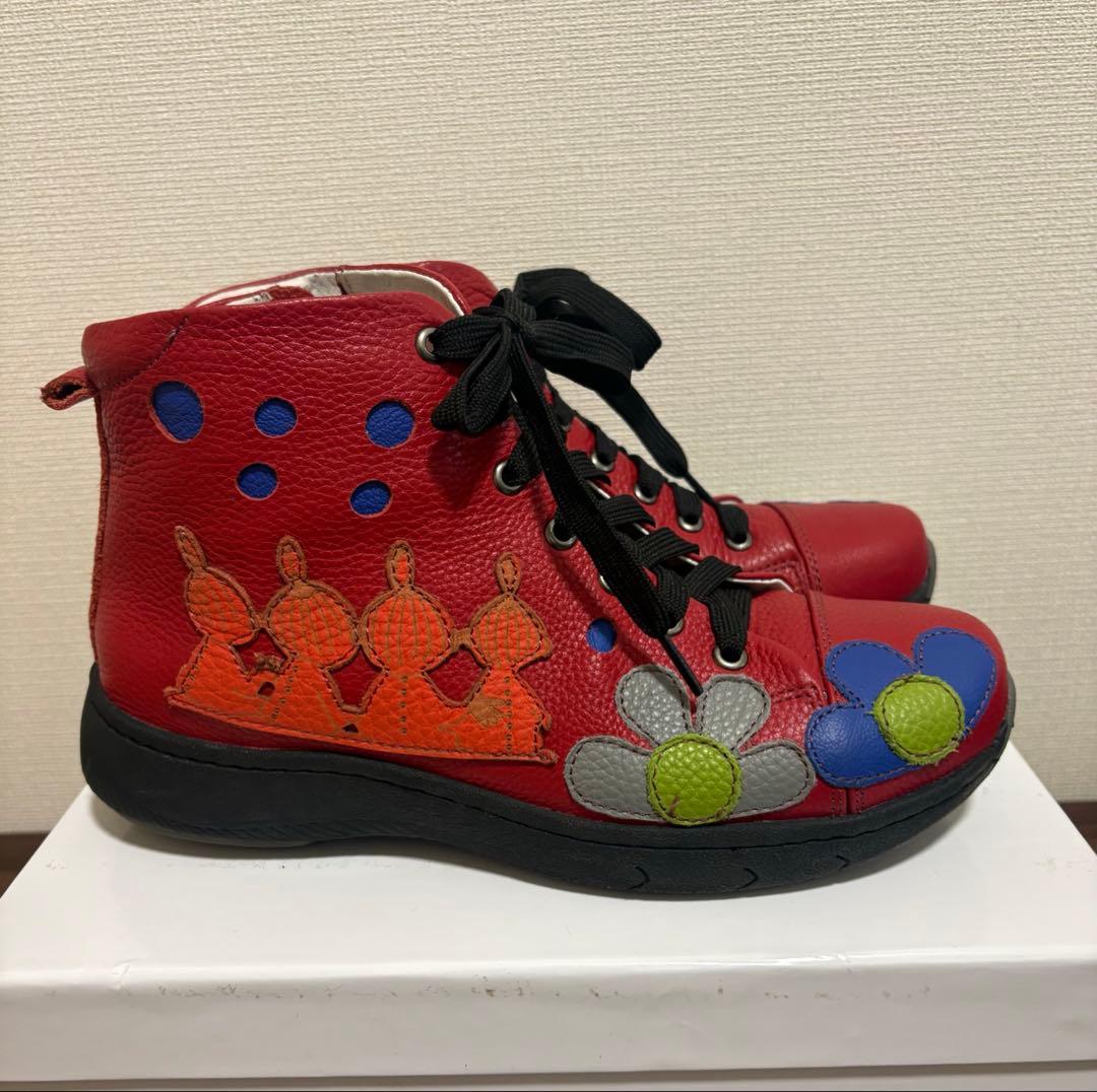 エスタシオン ムーミンリトルミィ コラボ ショートブーツ　赤