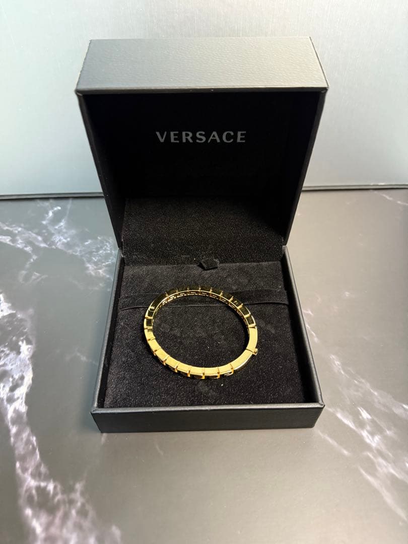 ゴロチャンズ VERSACE ゴールド ブレスレット
