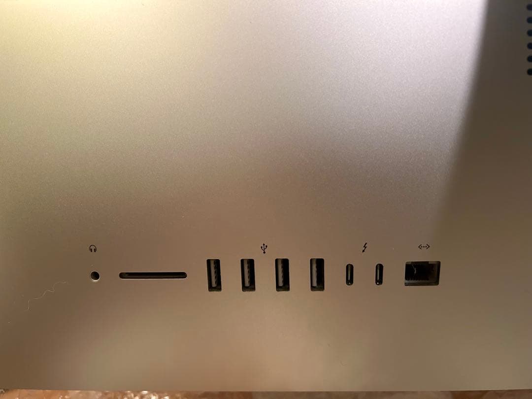 Apple iMac 21.5インチ