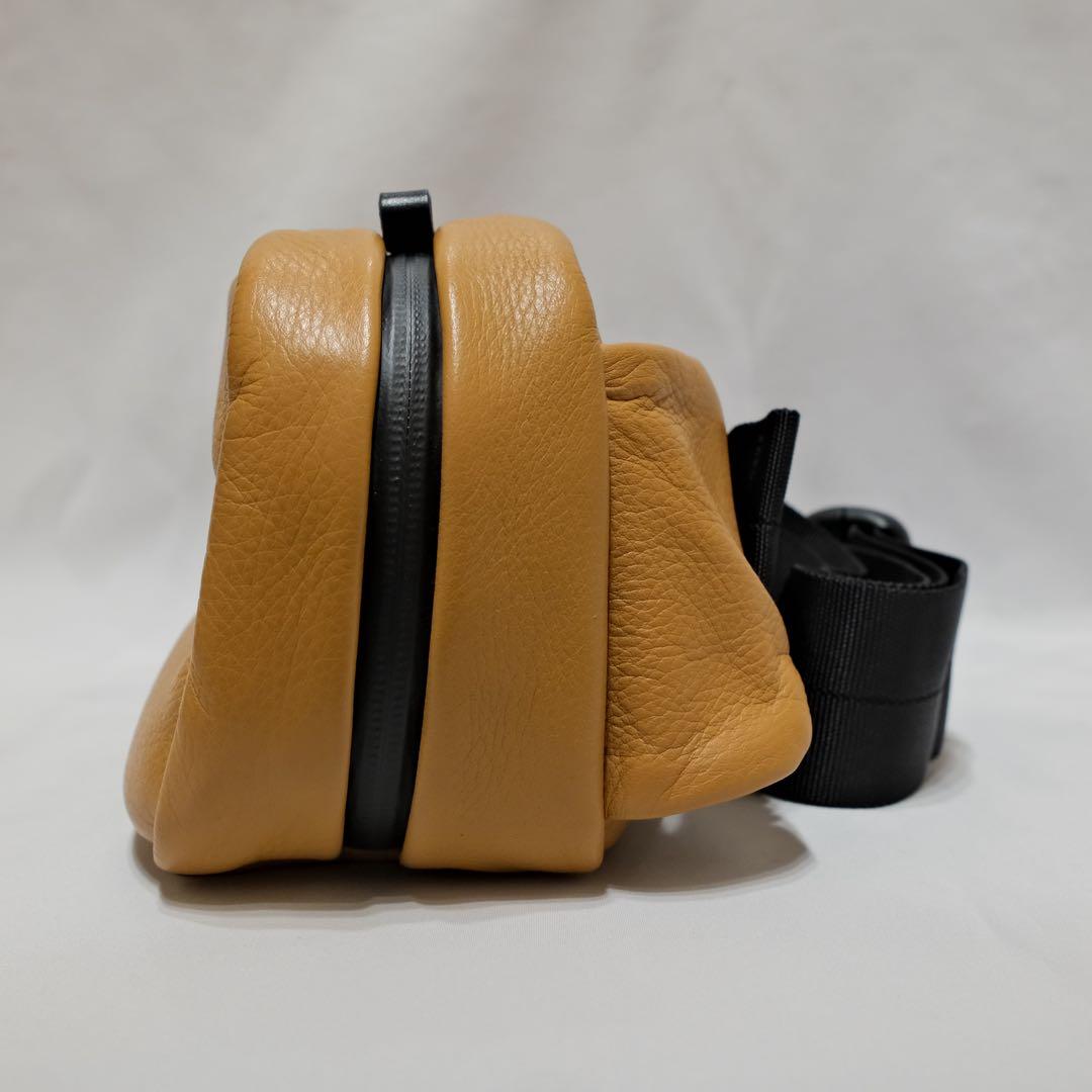 カワニシカバン　ボディバッグ　lauff​［ラフ］​　キャメル