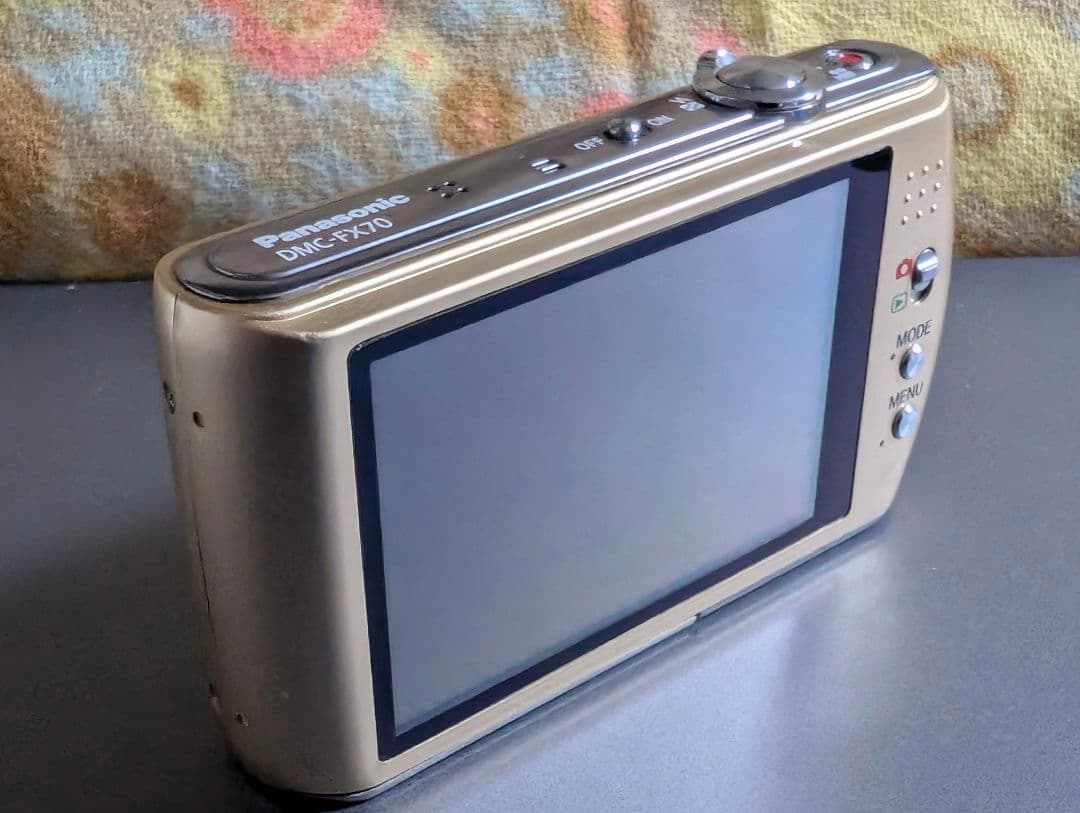 Panasonic LUMIX DMC-FX70 動作品・充電器・バッテリー付