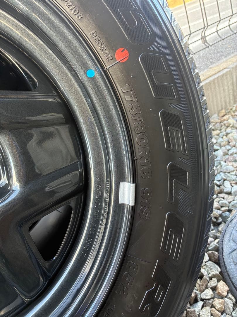 64ジムニー　純正　タイヤホイールセット　175 80 R16 美品中古品