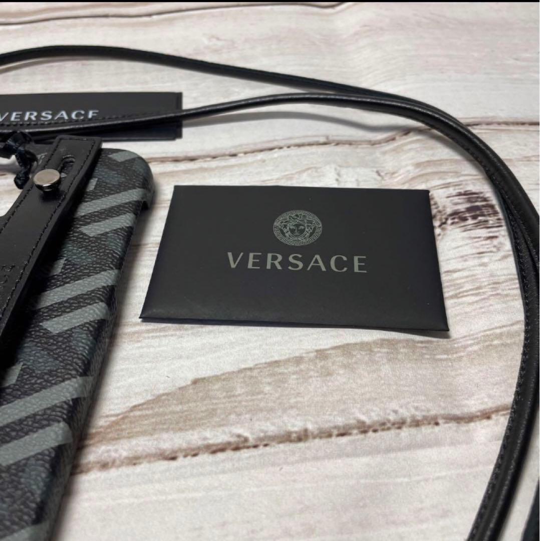 VERSACE ヴェルサーチ スマホケース ストラップ レザー イタリア製