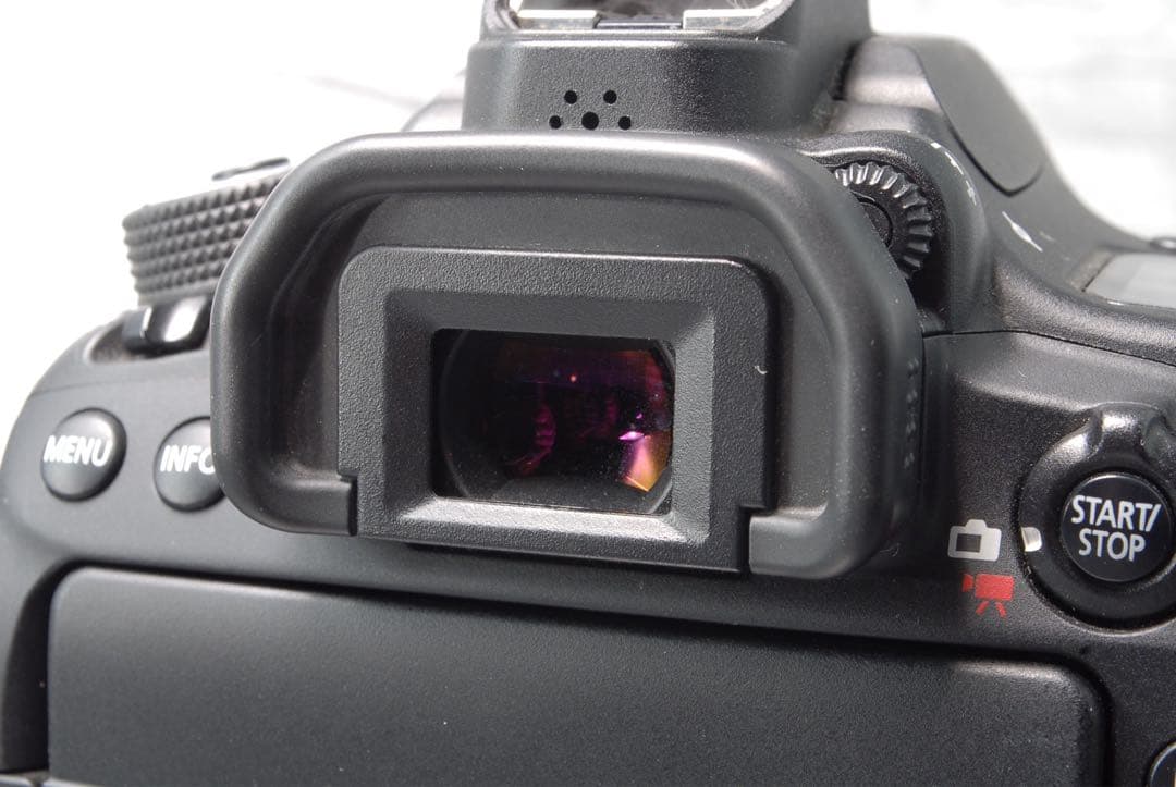 Canon EOS 80D トリプルレンズキット 単焦点 望遠レンズ Wi-Fi