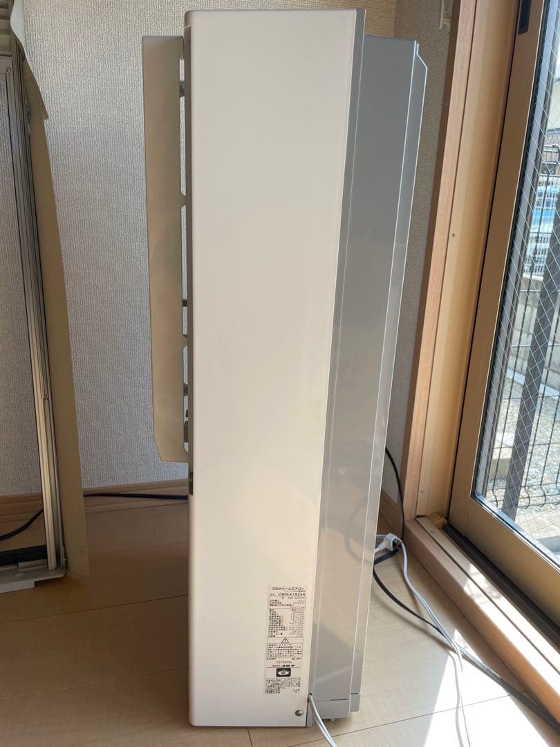 【美品】ウィンドエアコン 2024年製 CWH-A1824R(W)
