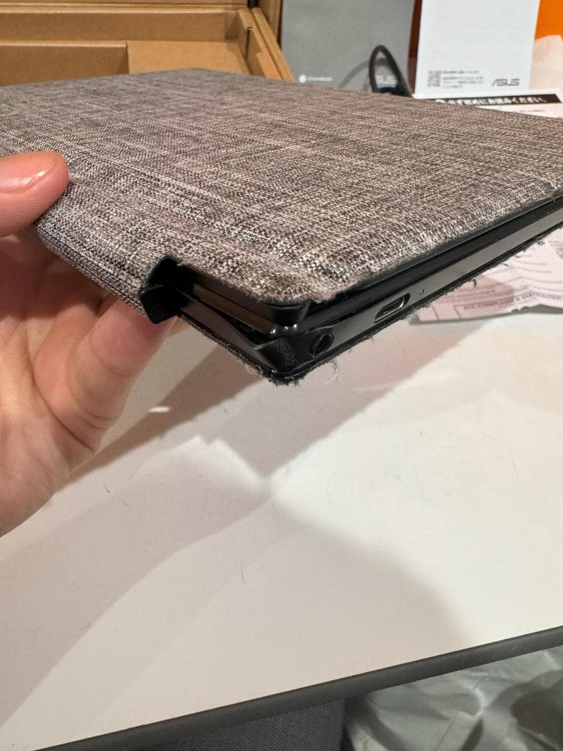 Chromebook本体 Chormebook asus