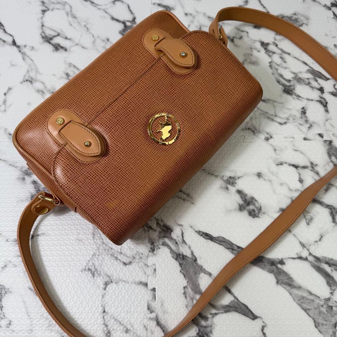 ハンティングワールド　メッセンジャーバッグ　斜め掛け　サファリ　ゴールド金具