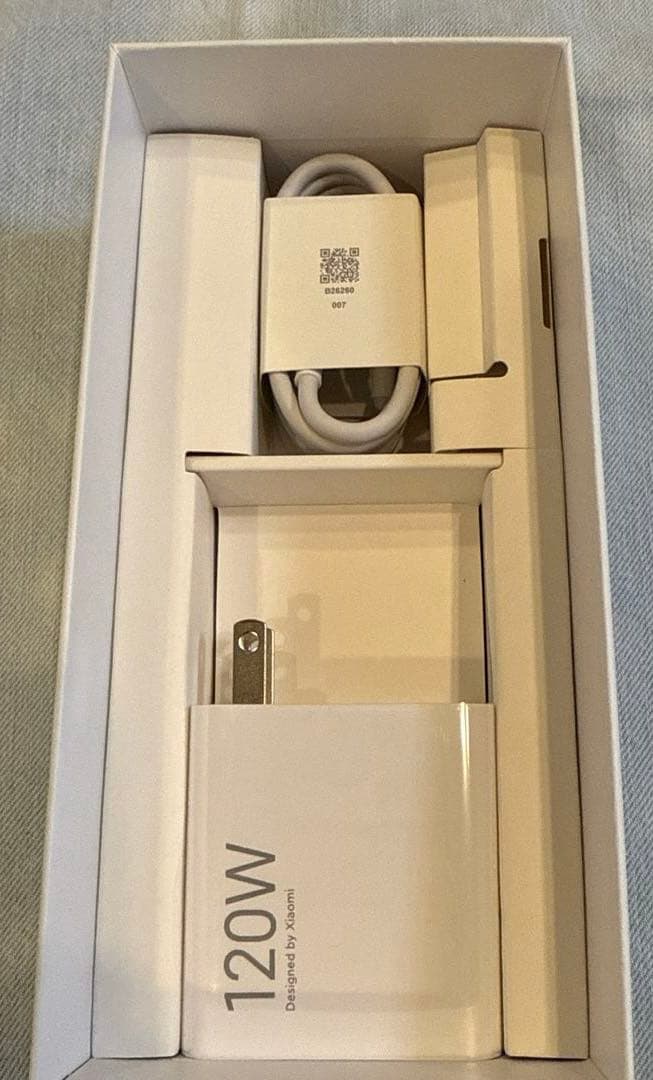 【美品】Xiaomi 14TPro 12G/256GB チタングレー