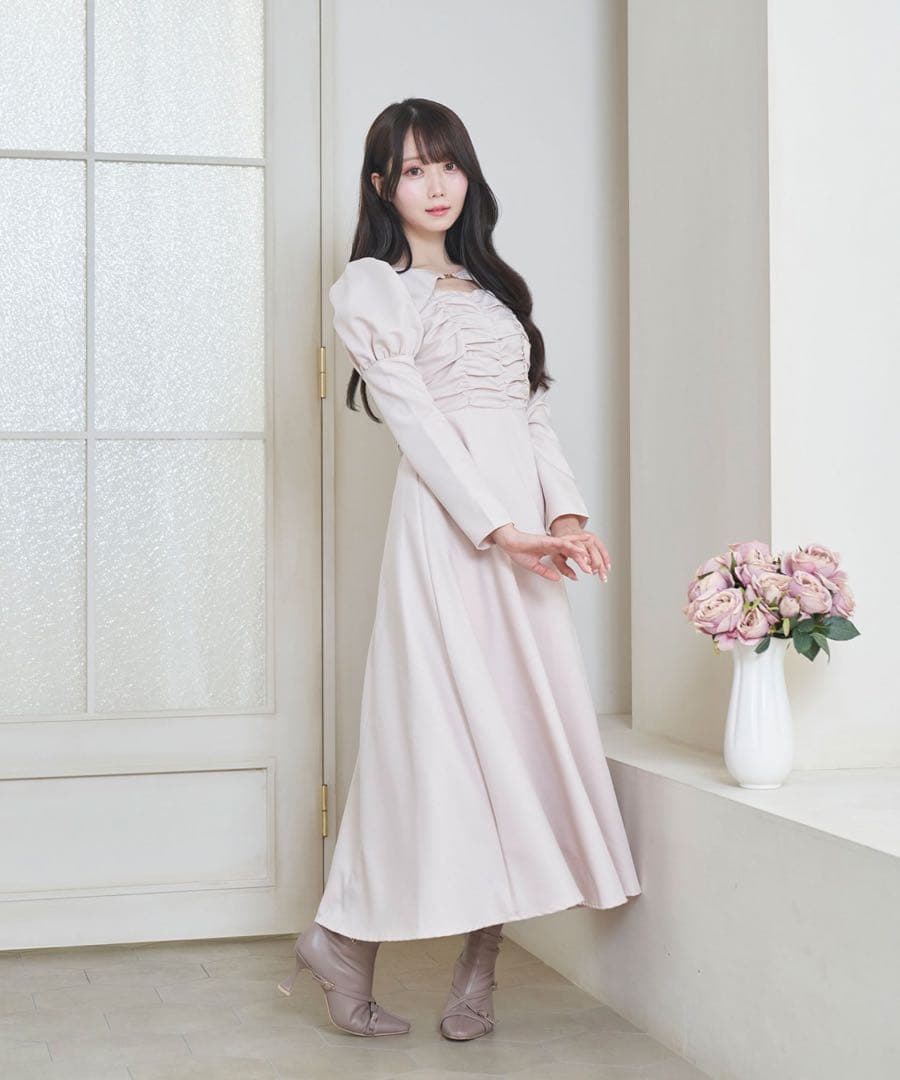 Rosé Muse rose decolletage charm dress