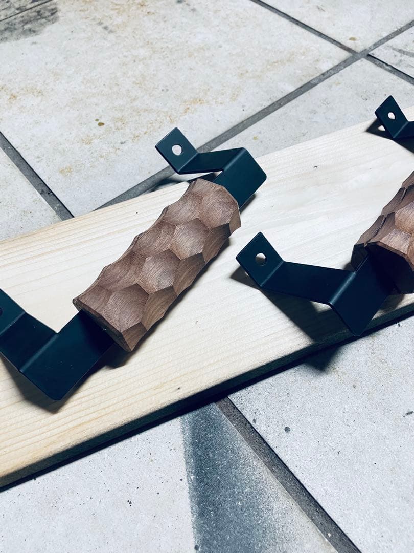 ハイエース用　アシストグリップ　ウォルナット製