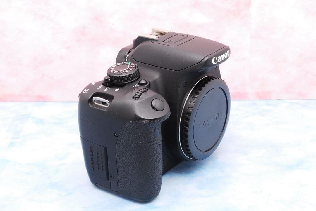 キャノン Kiss X7i☆便利な高倍率レンズ付☆一眼レフカメラ☆バッグ付