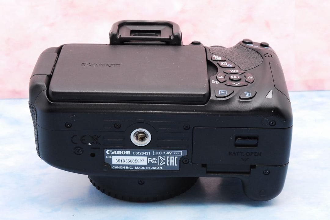 キャノン Kiss X7i☆便利な高倍率レンズ付☆一眼レフカメラ☆バッグ付