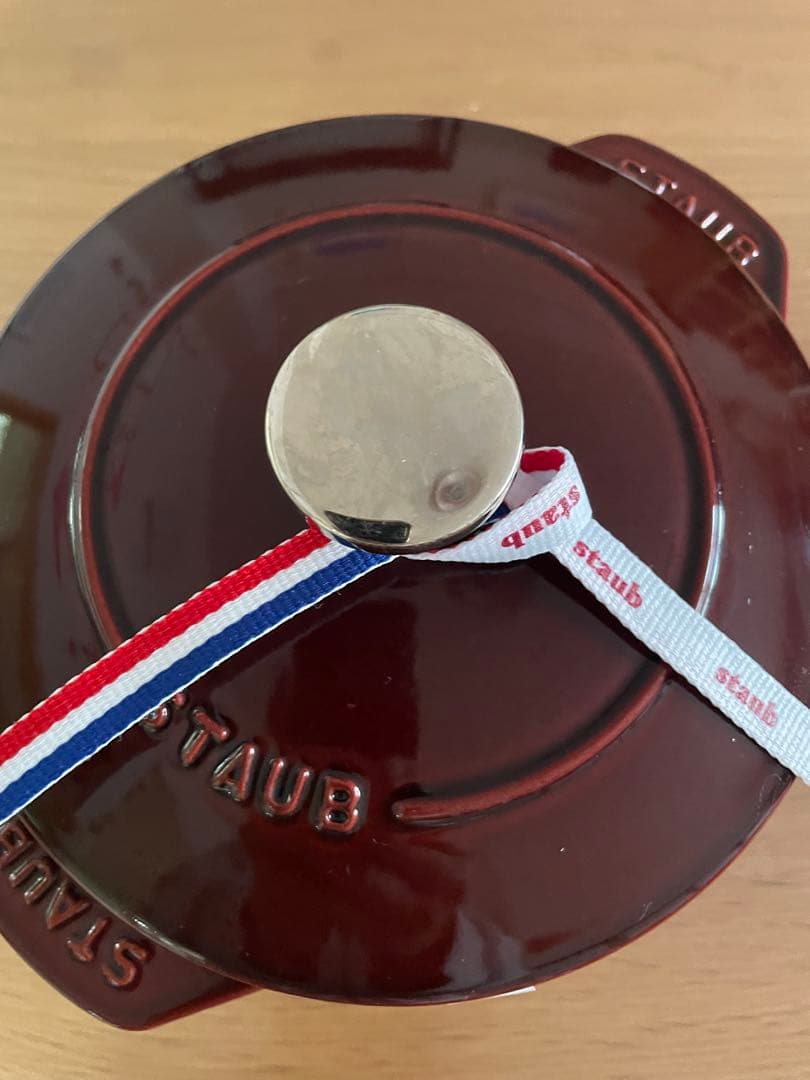 Staub ココット　デ　ゴハン 16cm 稀少なボルドー