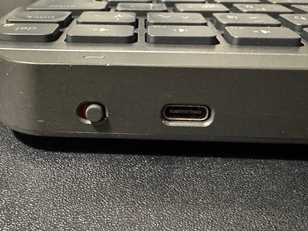 Logicool MX Keys Mini イルミネーションワイヤレスキーボード