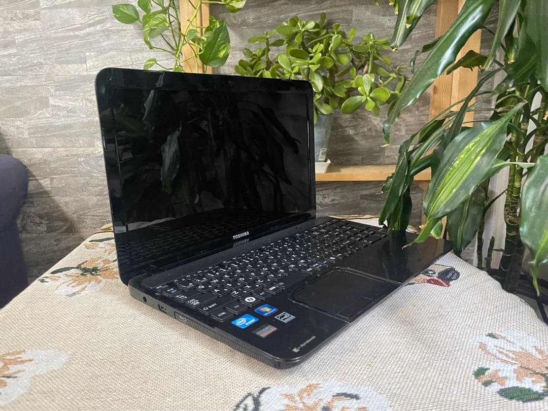 東芝ノートパソコン T552/36FB Windows11