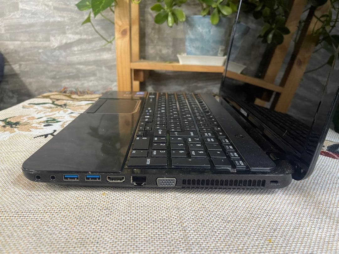 東芝ノートパソコン T552/36FB Windows11