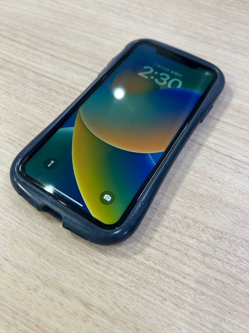 iPhone 11 イエロー ケース付き　本体　64GB SIMロックなし