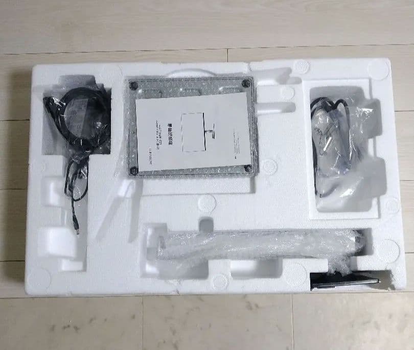 JAPANNEXT 27インチ 4K UHD ゲーミングモニター　144Hz