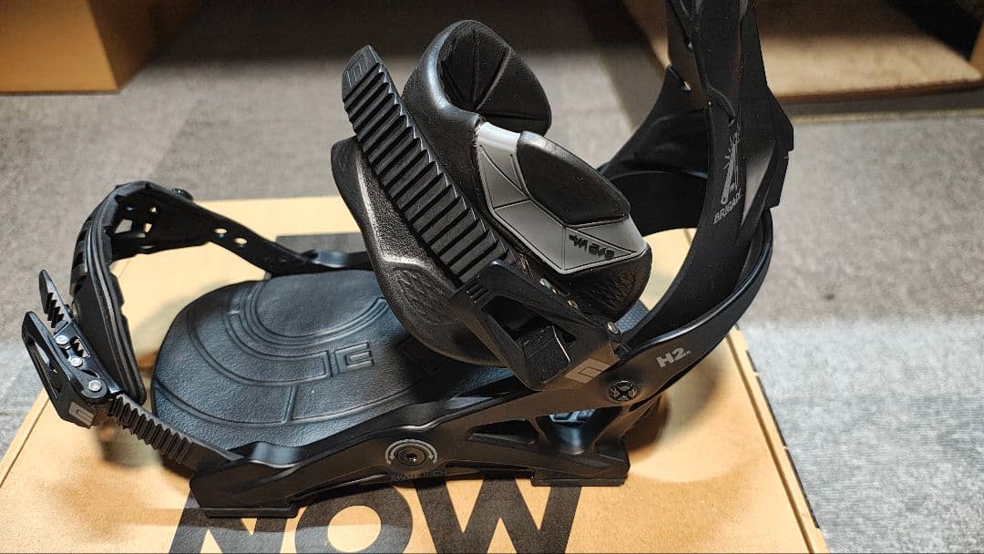 NOW ビンディング　スノーボード　BRIGADE Mサイズ