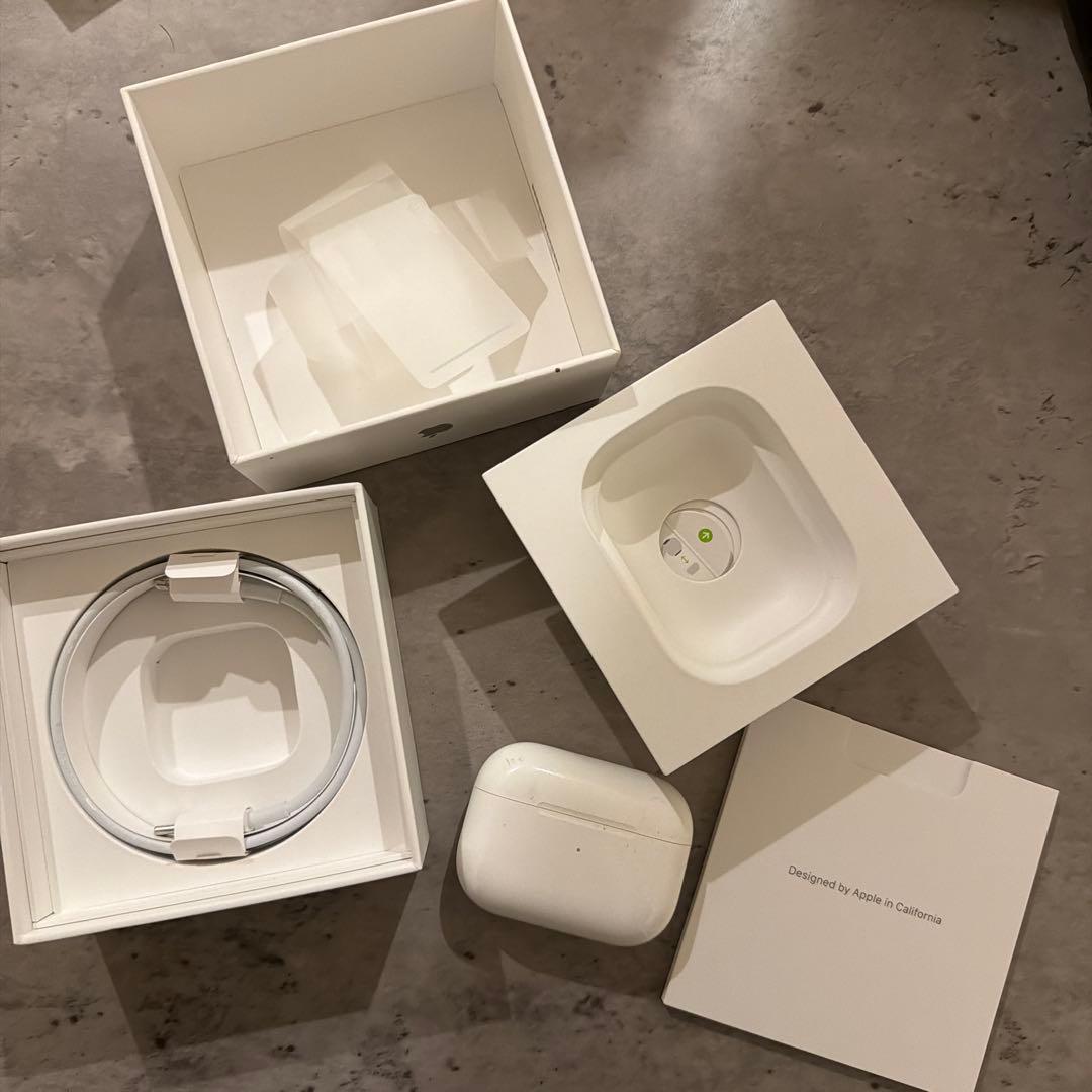 AirPodsProケースのみ