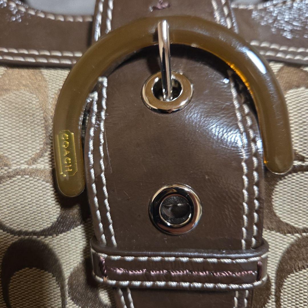 Coach ロゴ入りハンドバッグ ベージュ/ブラウン