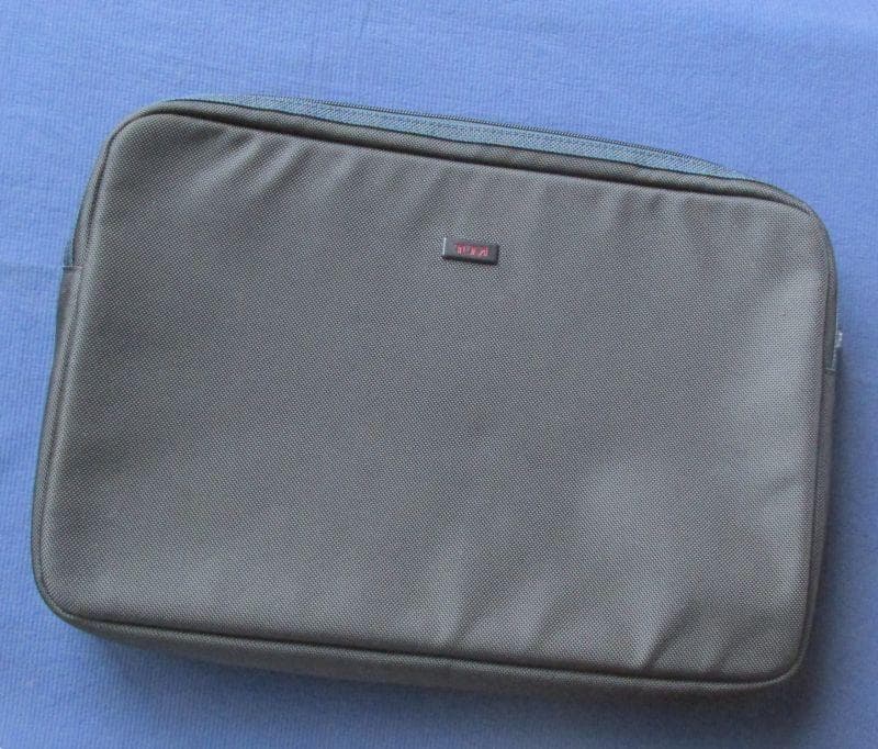 TUMI トゥミ PCケース ラップトップケース ガジェットポーチ バッグ