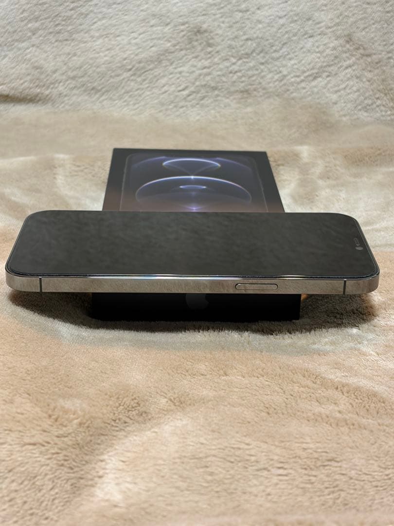 iPhone 12 Pro Max グラファイト黒 SIMフリー ガラスフィルム