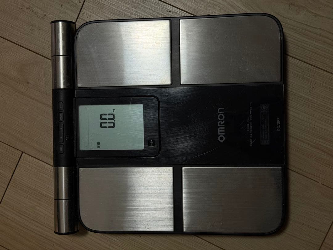 【週末値下げ】OMRON Karada Scan 703T 体組成計