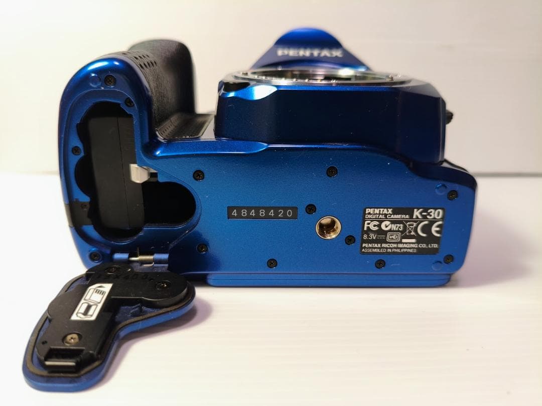 【黒死病対策】【内臓電池交換】ペンタックス　PENTAX K-30 青 BOX