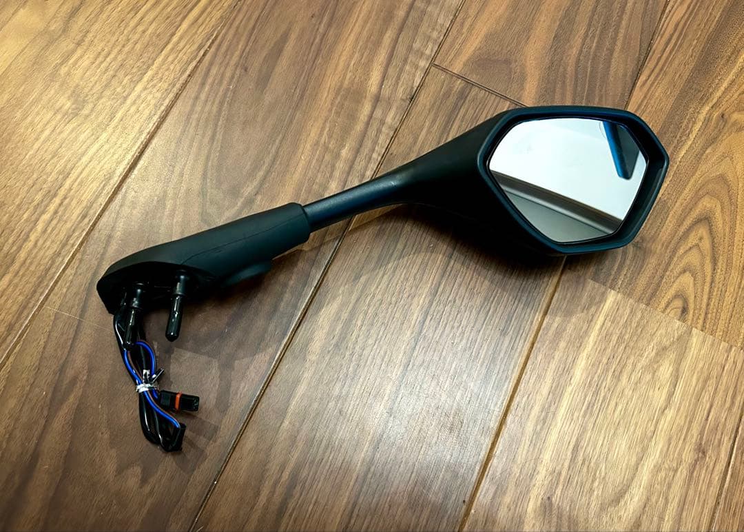  S1000RR 2021〜2024年式用 右サイドミラー 新品