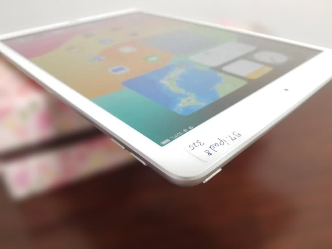 057 美品 iPad 第8世代 10.2 A12◆32GB◆バッテリー98％