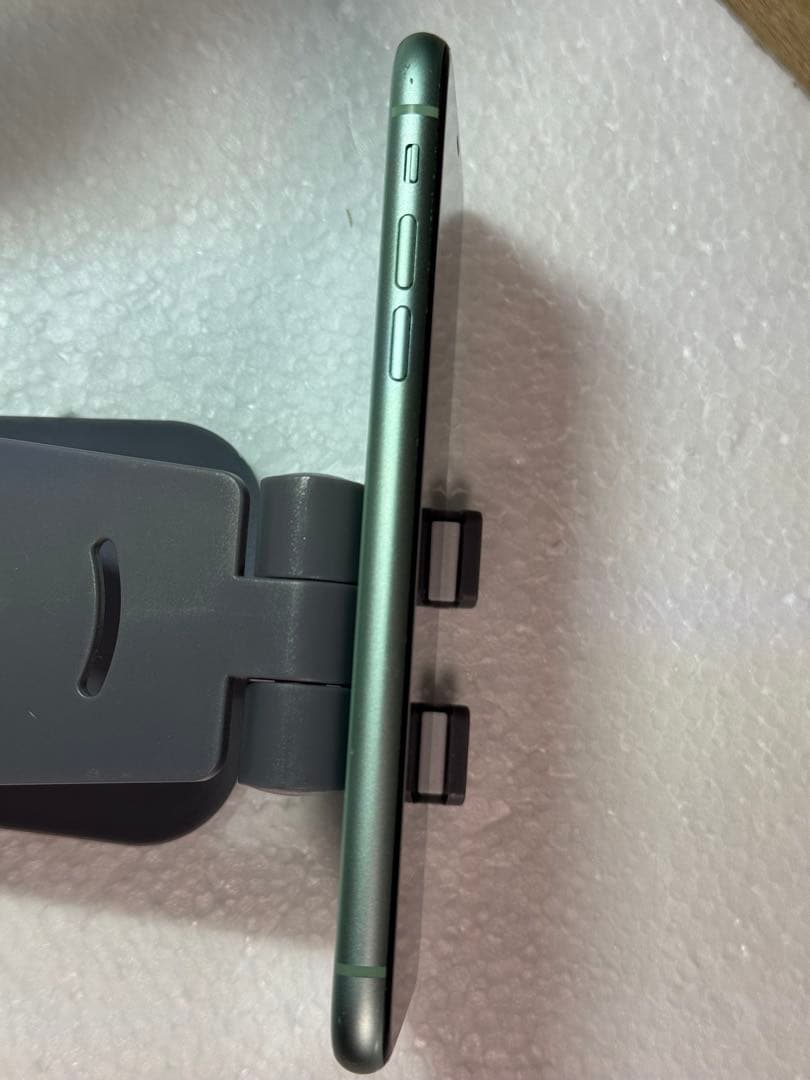 iPhone 11 64GB グリーンSIMフリー