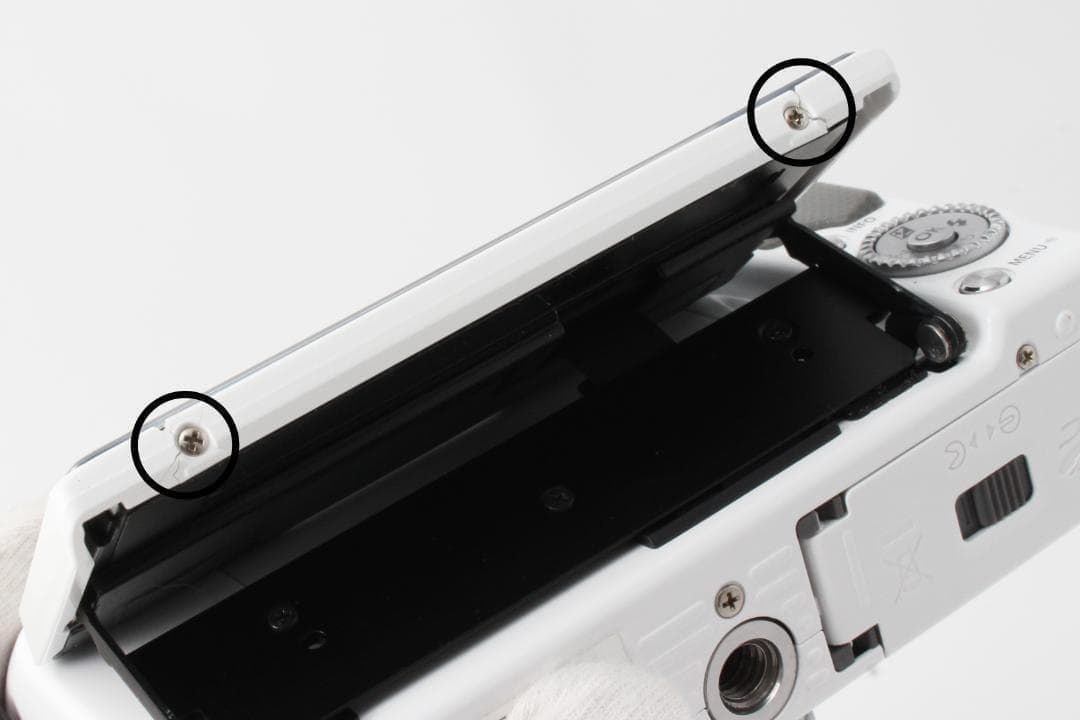 女性に大人気♪おしゃれなOLYMPUS PEN Lite E-PL3　可動式液晶