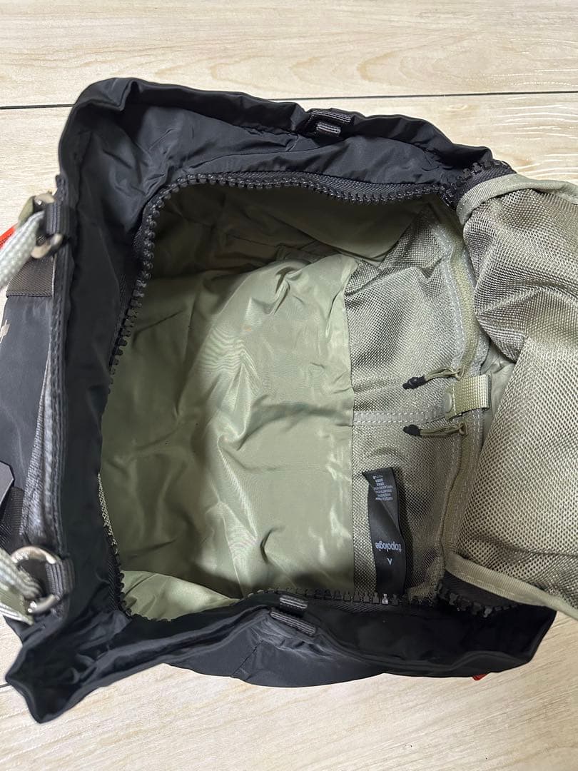 訳ありtopologie Duffle Small 黒　ストラップ付き