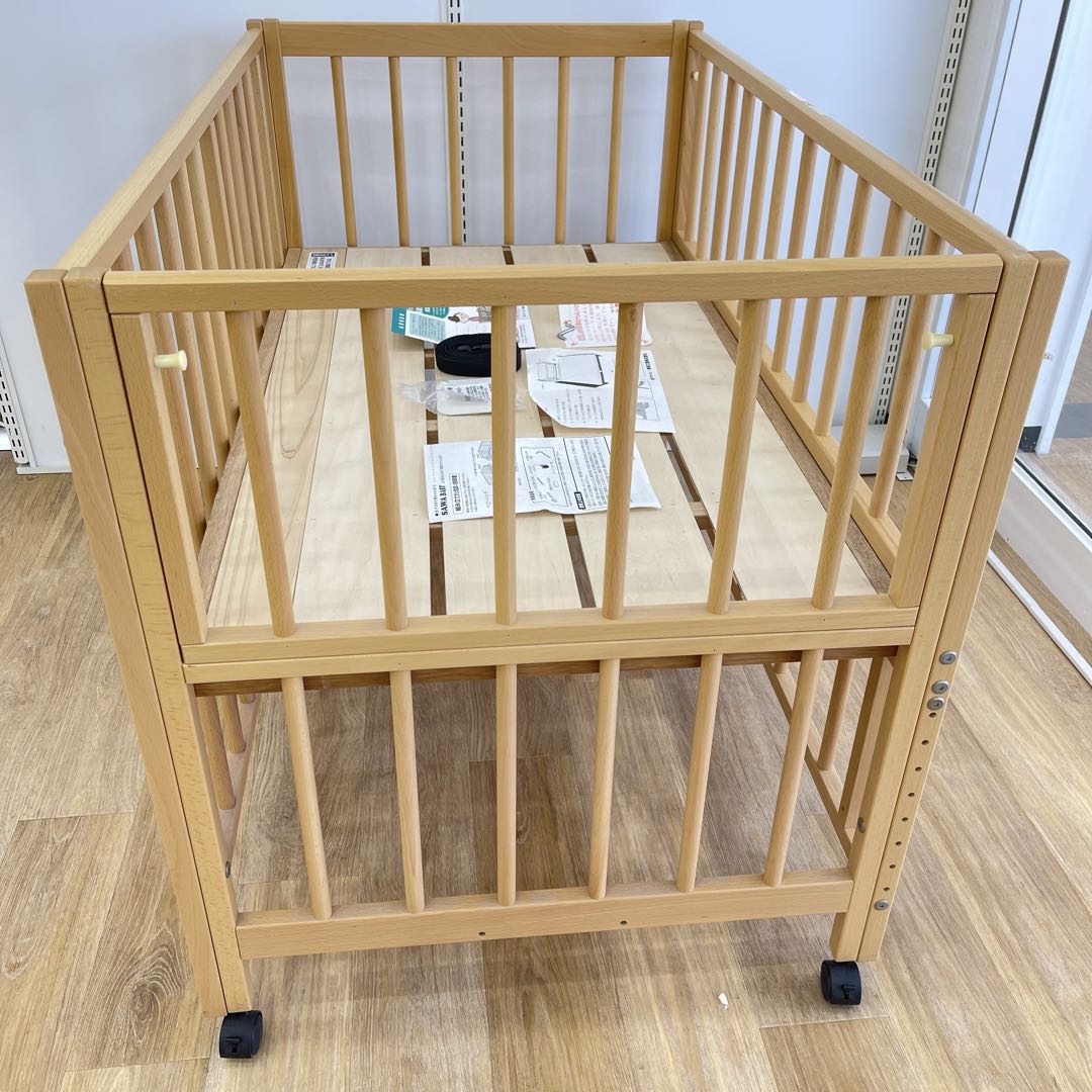 美品 サワベビー 日本製ベビーベッド S型スクレ ナチュラル添い寝ベッド澤田工業