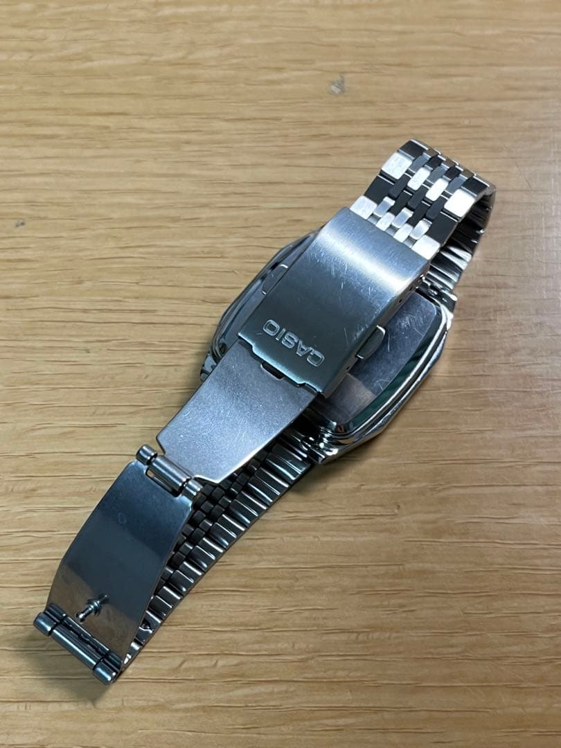 CASIO A1100 カシオ　デジタル　腕時計 シルバー