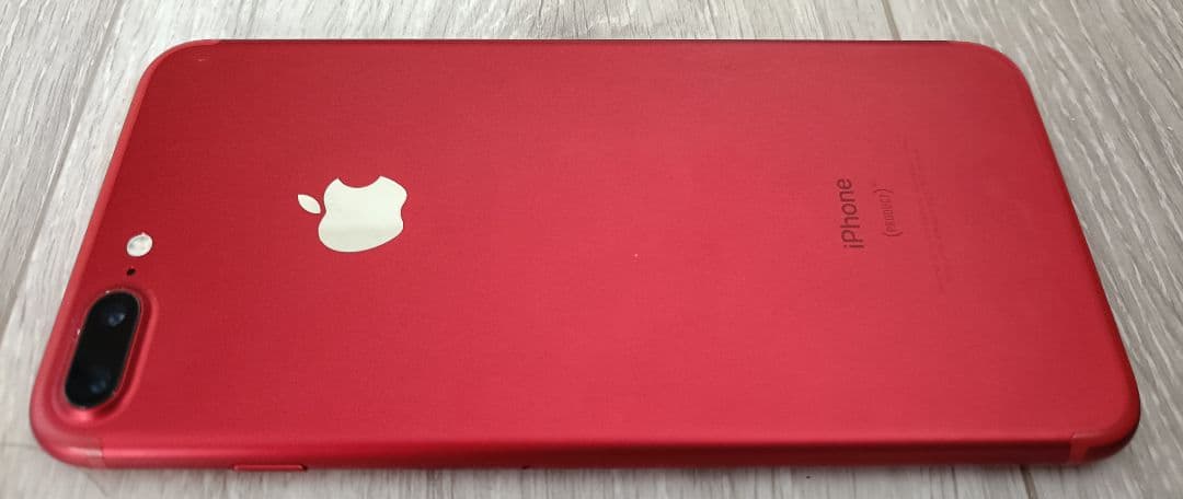 【美品】iPhone7 Plus 128GB SIMフリーバッテリー100%