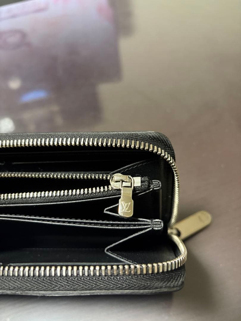 中古 LOUIS VUITTON ルイヴィトンジッピーウォレット エピ 長財布