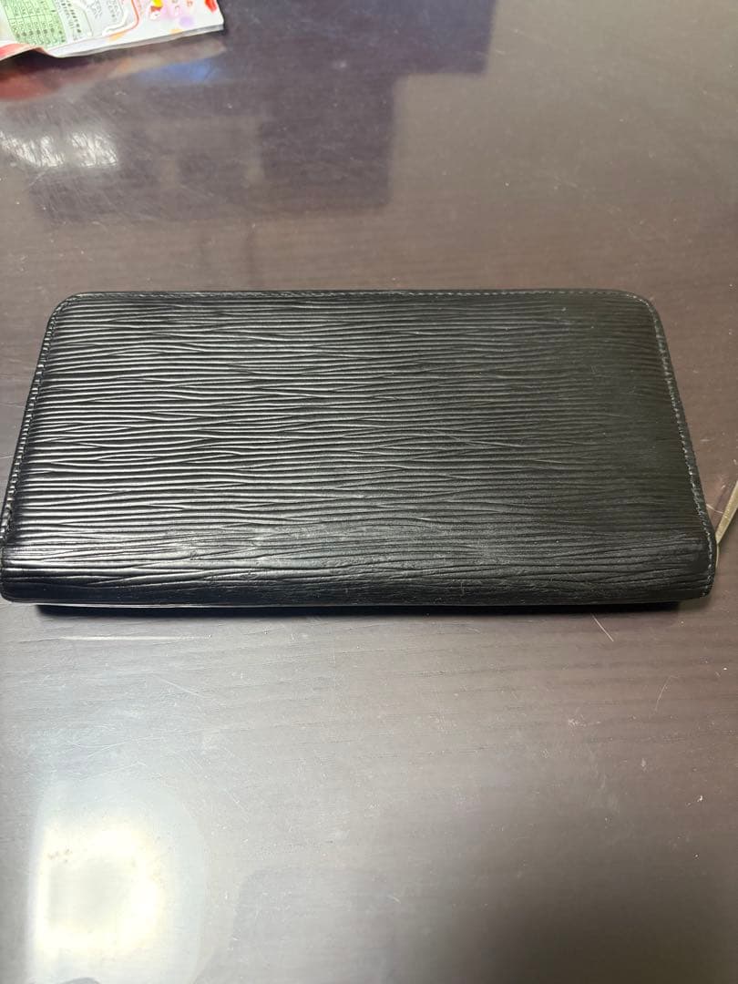 中古 LOUIS VUITTON ルイヴィトンジッピーウォレット エピ 長財布